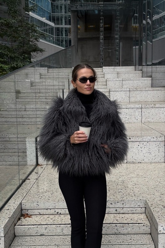 kurtki damskie Grafitowe puszyste futerko