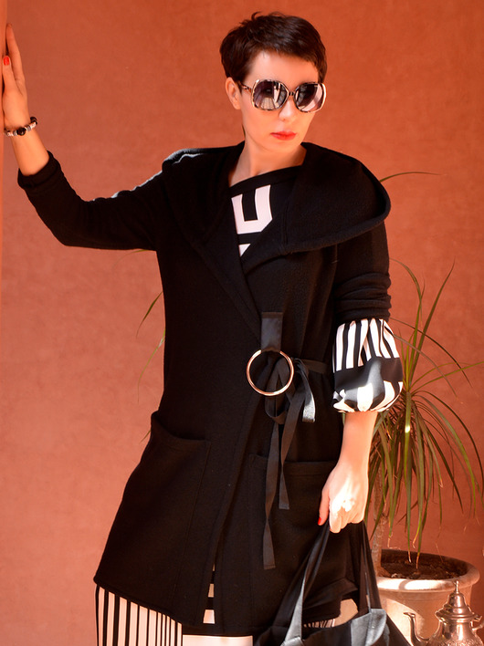 SWETER KAPTUR  NuMErO   momo fashion