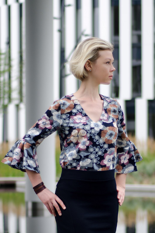 Bluzka z falbanką VOLAN angaretchka