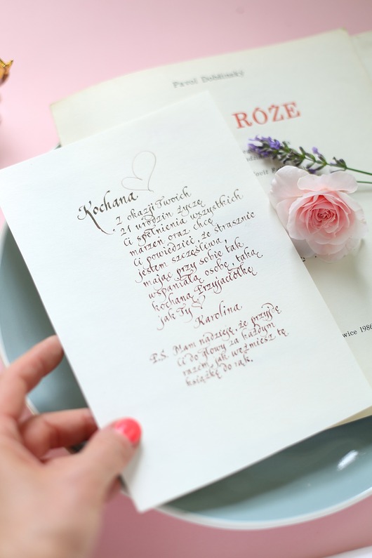 kartki na komunię Personalizowana dedykacja do książki kaligrafowana atramentem