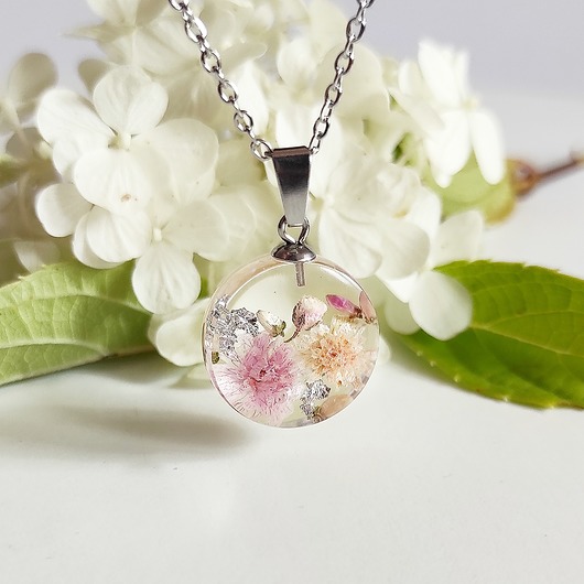 wisiory Naszyjnik z kwiatami