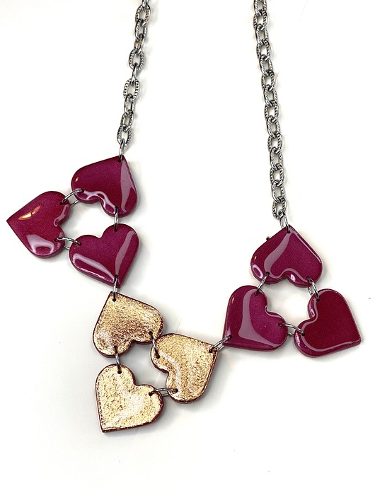 wisiory Naszyjnik w serca LOVE kolia