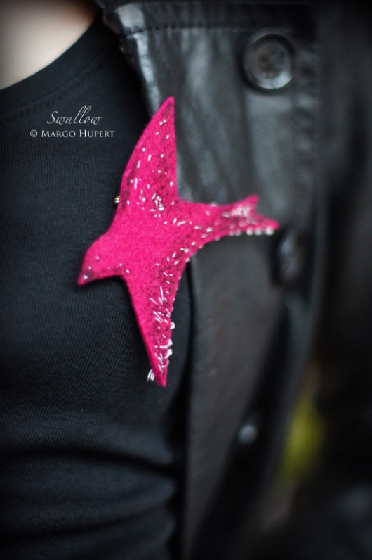 Swallow brooch FlowerFelt Design