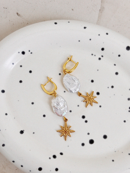 kolczyki z mosiądzu Kolczyki  z perłą i gwiazdą