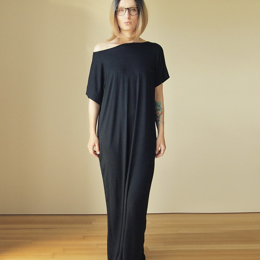 Sukienka tshirt oversize Czarna ONE MUG A DAY