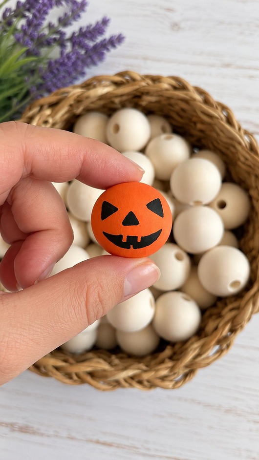 akcesoria różne Ręcznie malowany koralik dynia halloween 3 cm do makramy i rękodzieła 1 szt.