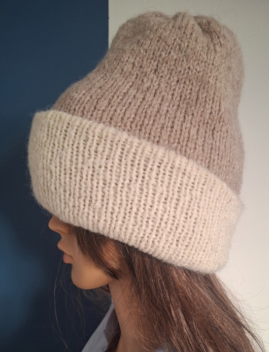 czapki damskie Czapka Fluffy podwójna dwustronna beżowa-ecru