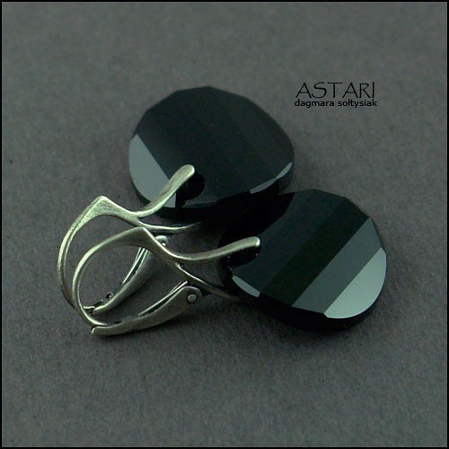 kryształ SWAROVSKI TWIST OXY - JET Astari