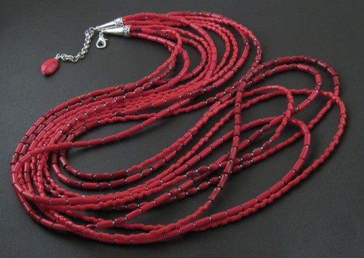 ladyinred 03 maghia