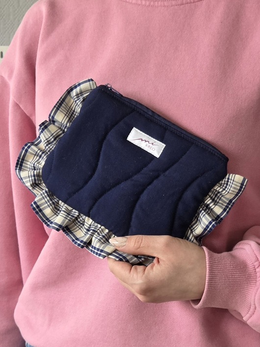 kosmetyczki Kosmetyczka falbanka w kratkę