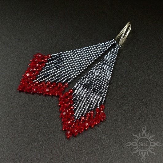 Penari,grafitowe "indiańskie" kolczyki,beading Sol