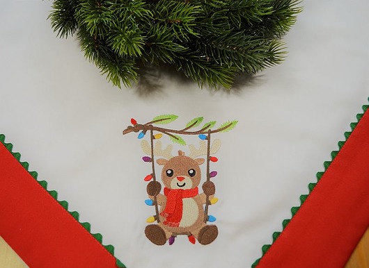 Serweta ŁÓŚ NA HUŚTAWCE 60/60cm haftowana Monart