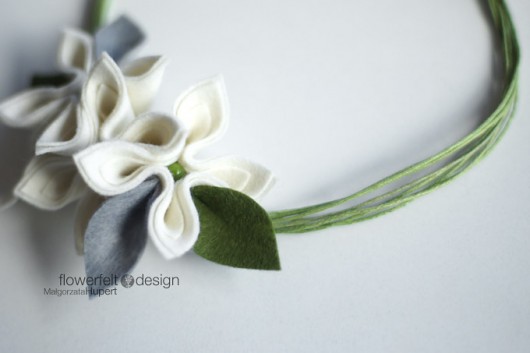 Ecru with Olive FlowerFelt Design