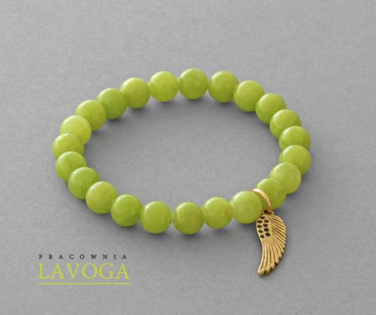 Jade with wing pendant in lime. Lavoga