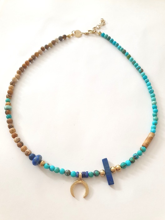 chokery Naszyjnik choker HATHOR  lunula, turkus, lapis lazuli, jaspis obrazkowy