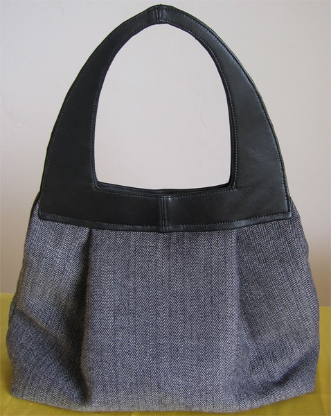 Grey & Black   II Magdalena24