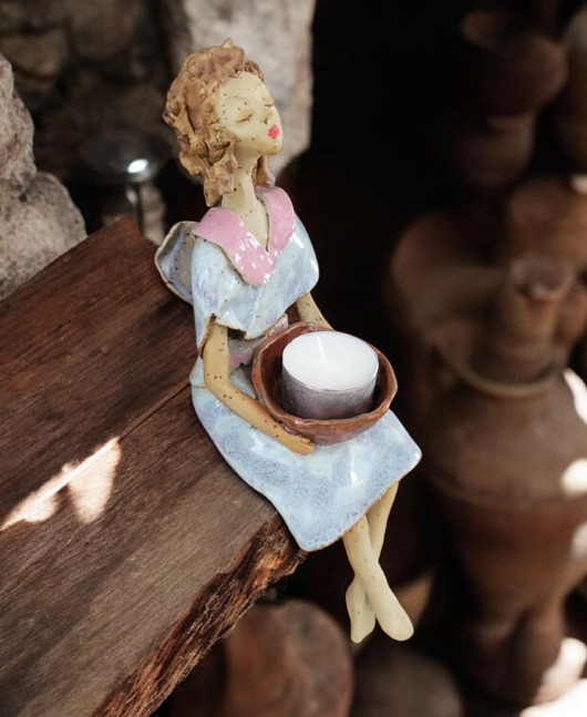 figurki i rzeźby Aniołek niosący światło