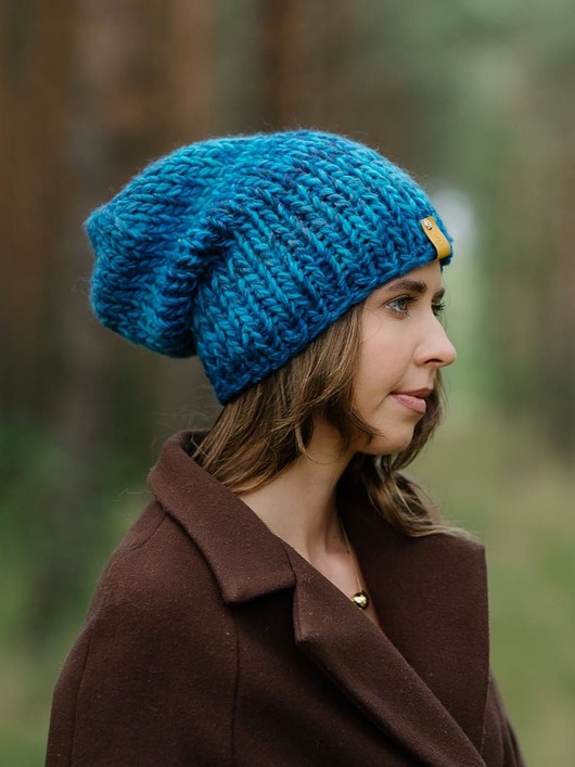 czapki damskie Niebieska czapka beanie MAXCOLOR