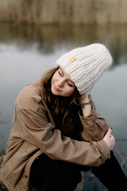 czapki damskie Wełniana czapka zimowa PERUVIAN WOOLY naturalna