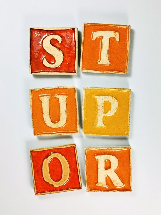 magnesy Magnesy - napis STUPOR