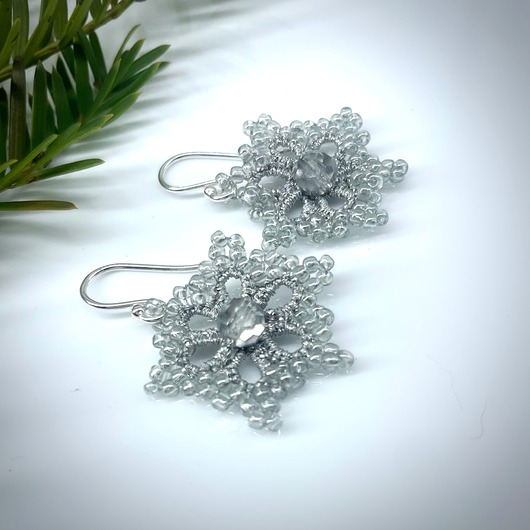 kolczyki szklane Kolczyki śnieżynki koronka frywolitka 095