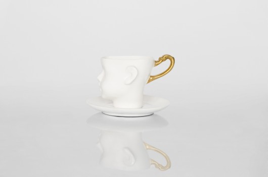 Filiżanka Główka z porcelany zdobiona złotem ENDE ceramics