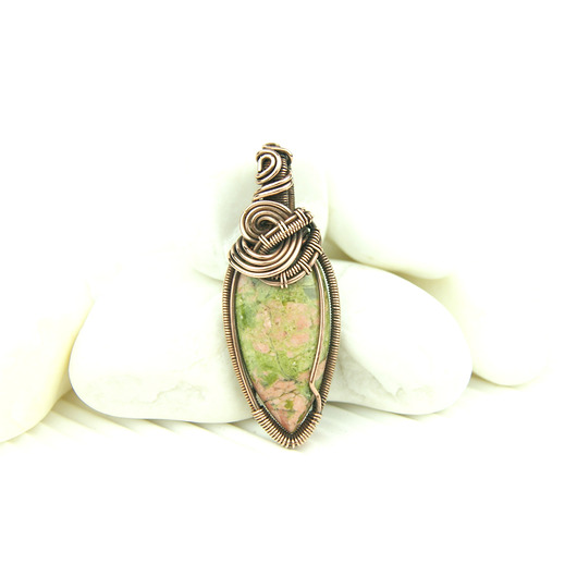 wisiory Wisiorek z unakitem