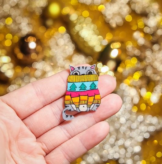 przypinki Przypinka z kotem Hirkiem w swetrze