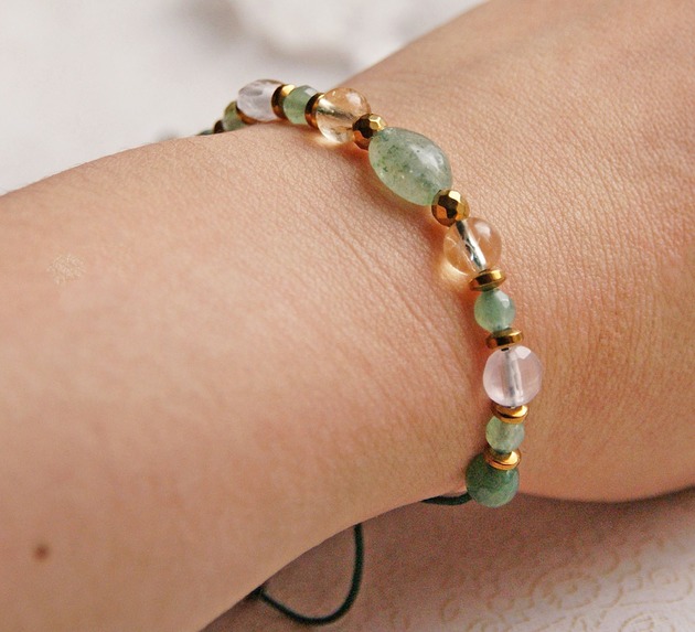 bransoletki z kamieni naturalnych BYK - zodiac collection - NEW gold - na sznurku