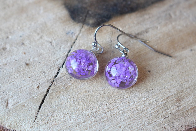 kolczyki z żywicy MAGIA ŻYWICY - kolczyki LAWENDOWA PÓŁKULA