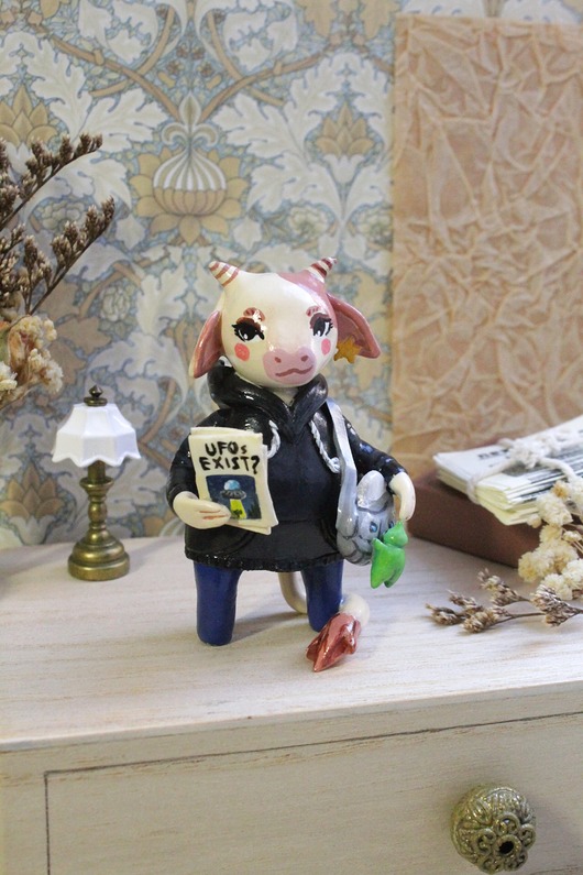 figurki i rzeźby Krowa Fanka UFO