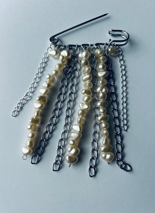 broszki Minimalistyczna broszka  z  perłami  Agrafka Studio