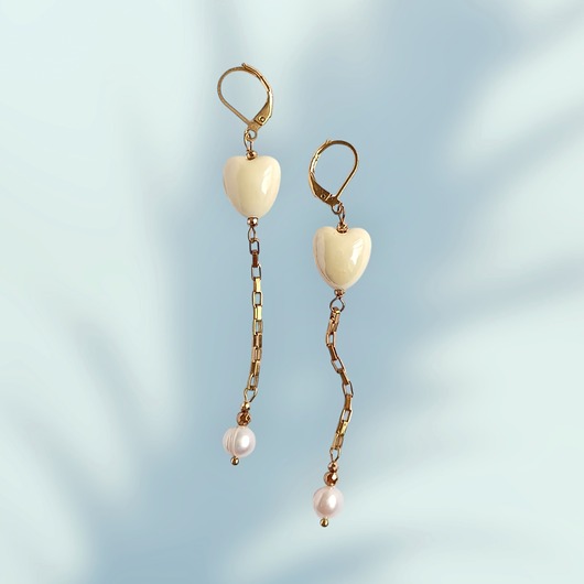 kolczyki z kamieniami Kolczyki dłuuugie : serduszka ceramiczne i perły : żółte