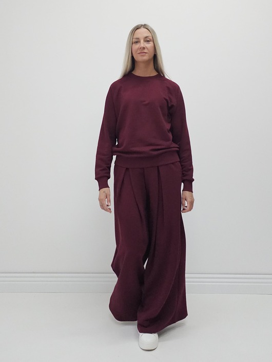 komplety damskie Sarai wygodny komplet bluza i szerokie spodnie z zakładkami Cherry