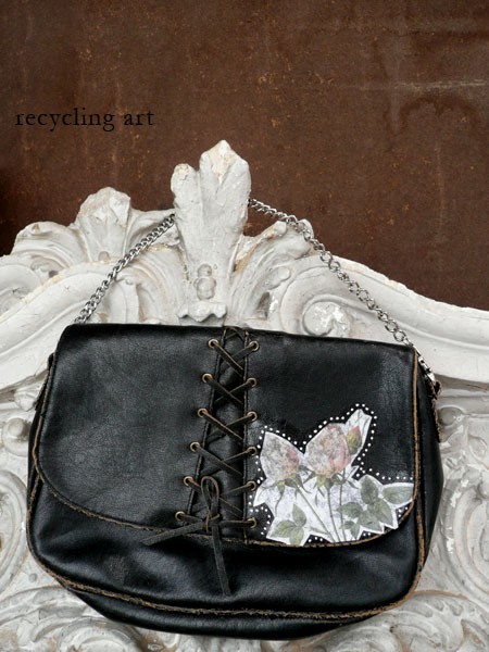 PRZEWINIENIA Recycling art