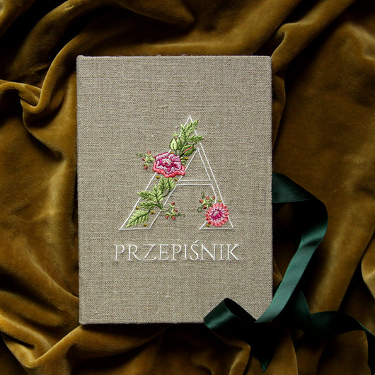 kuchnia - różne Notes z Twoim inicjałem personalizowany haftowany przepiśnik