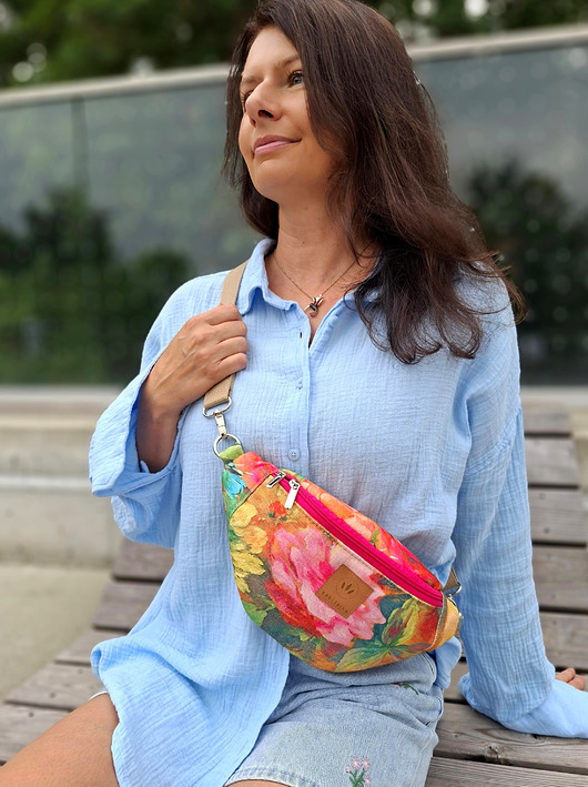 saszetka nerka Płócienna nerka damska w Malowane Kwiaty