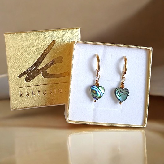 kolczyki z kamieniami Kolczyki SERDUSZKA muszla paua : bigle angielskie GOLD