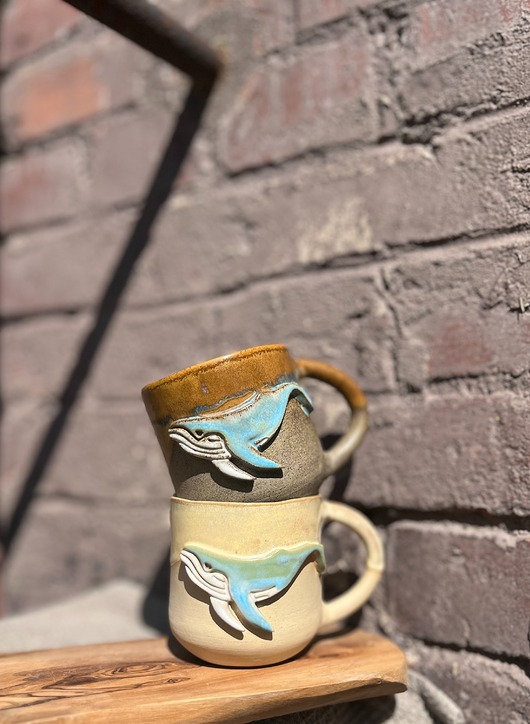 kubki Masełkowy kubek ceramiczny z wielorybem