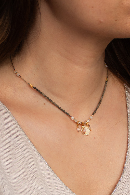 chokery Naszyjnik choker z makramy boho z kamieniem księżycowym