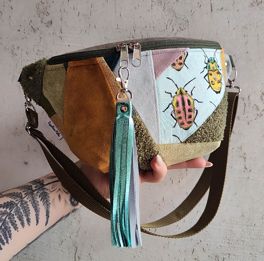 saszetka nerka Nerka XXL unikat żuczki na mchu