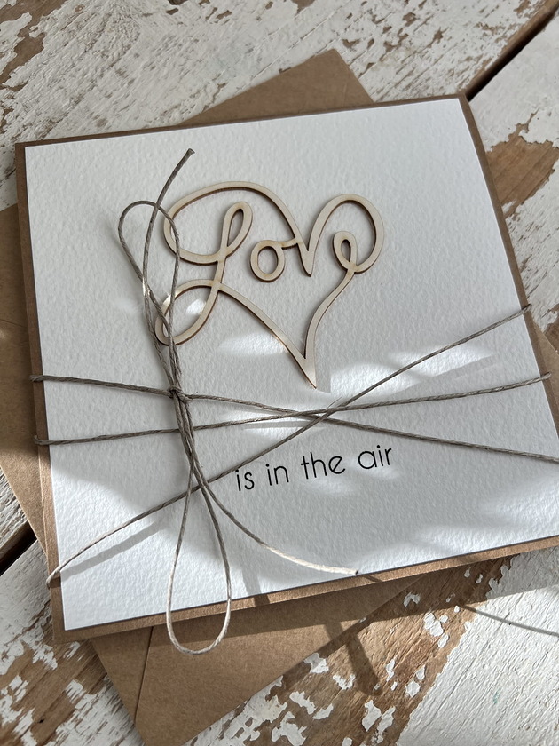 kartki scrapbooking Ręcznie robiona kartka ślubna, walentynkowa z sercem 3 LOVE