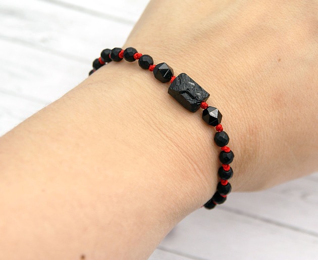 bransoletki z kamieni naturalnych Ochronna bransoletka - czarny turmalin, onyks