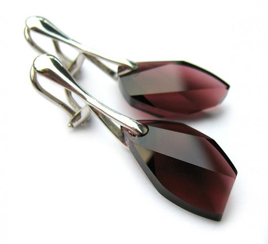 Srebrne klipsy ze kryształ Swarovskim - Burgundy Cut Marisella