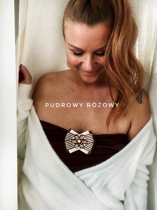 broszki Brosza z ozdobą z panterki Panterka