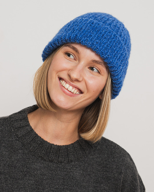 czapki damskie Czapka DARLA - kobaltowa / niebieska - Handmade - Merino, alpaka, jedwab
