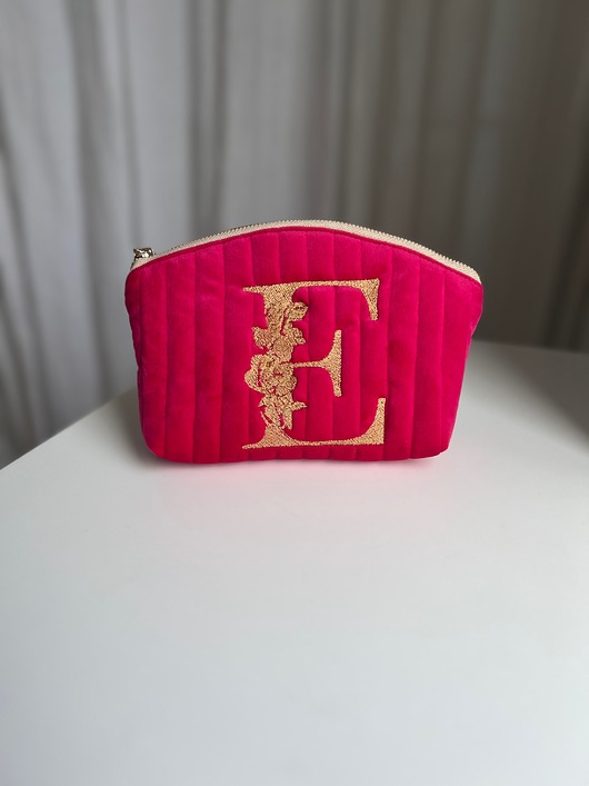 kosmetyczki Pikowana kosmetyczka personalizowana literą imienia