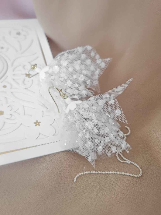 Biżuteria ślubna Kolczyki brokatowe white/white z kolekcji Lovely Lily