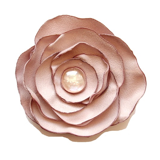 Rose quartz Manufaktura broszki