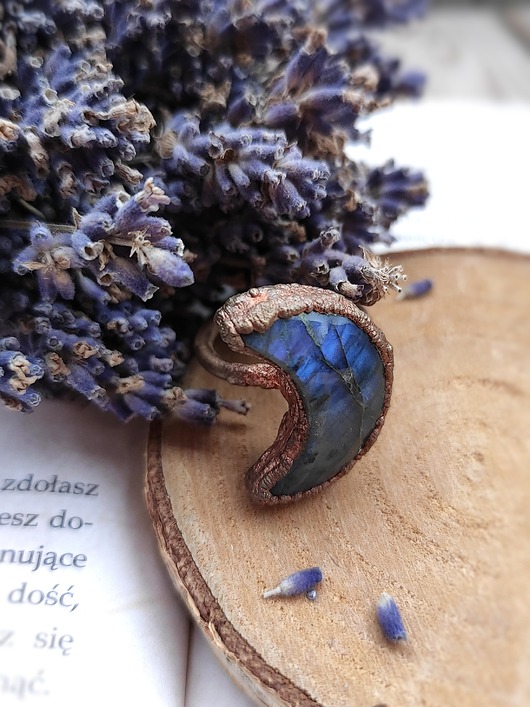 pierścionki - różne Pierścionek miedziany r.13 księżyc labradoryt